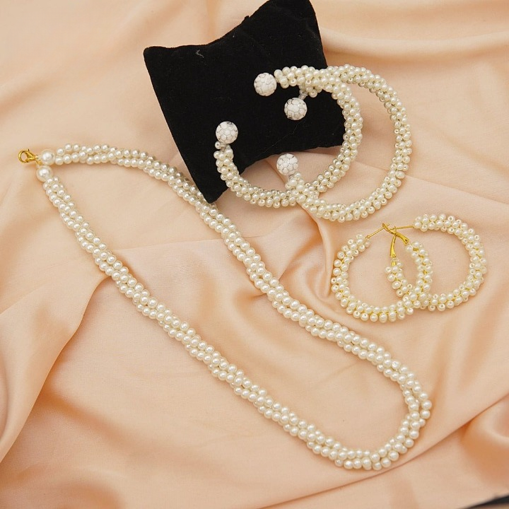Women Pearl Elegant Jewelry Set ,Kangan, Mala & Earrings Pearl Set(white)